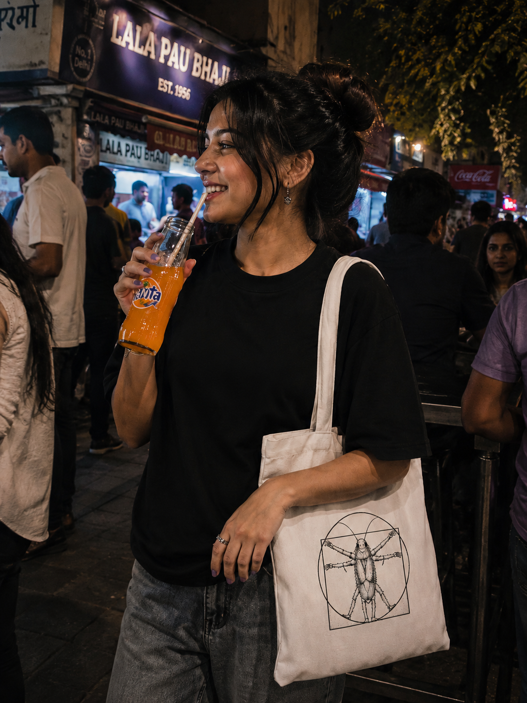 The Vitruvian Tote Bag Non Zipper — Cockroach Lives Matter graphic t-shirt